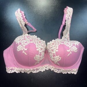 Elegant Pink Lace Bra